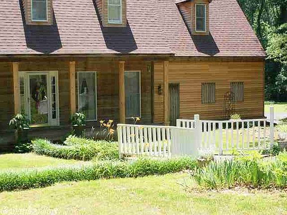 2nd image of 4 Hill Creek Cir
