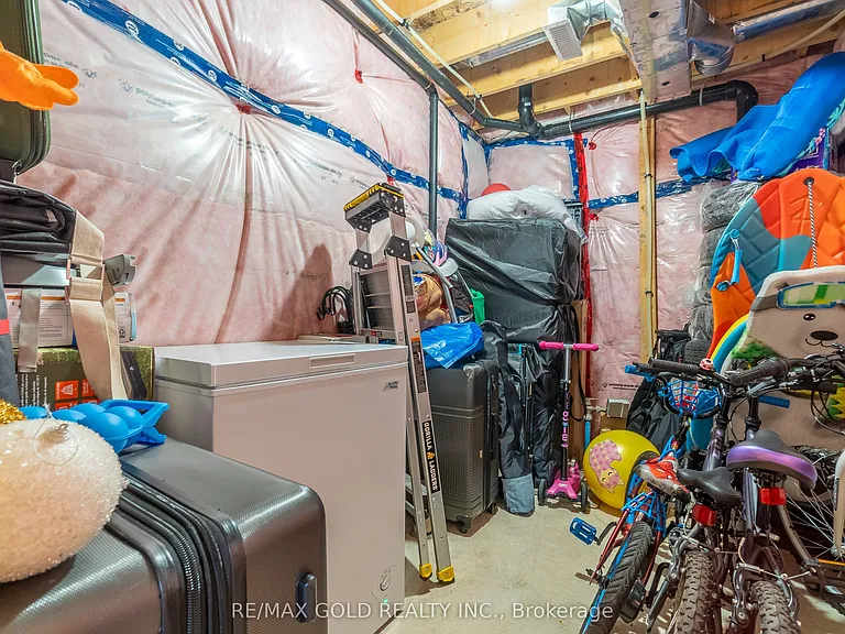 2621 Holbrook Dr #8 — Photo 38