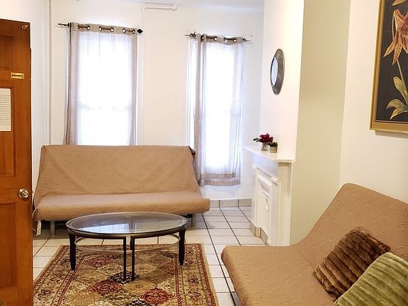 5th image of 3048 Crescent St #1