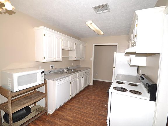 5th image of 416 Woodway Dr