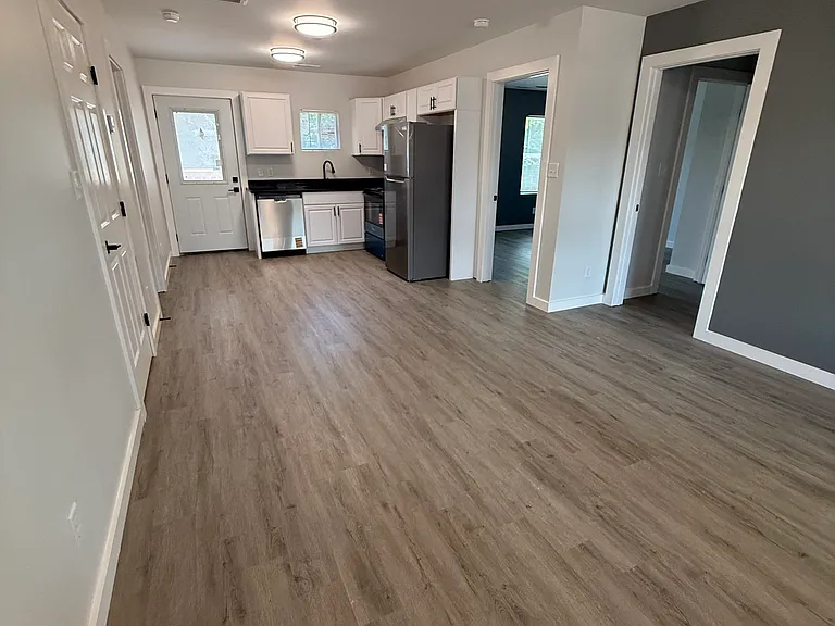 2301 Suman St — Photo 5