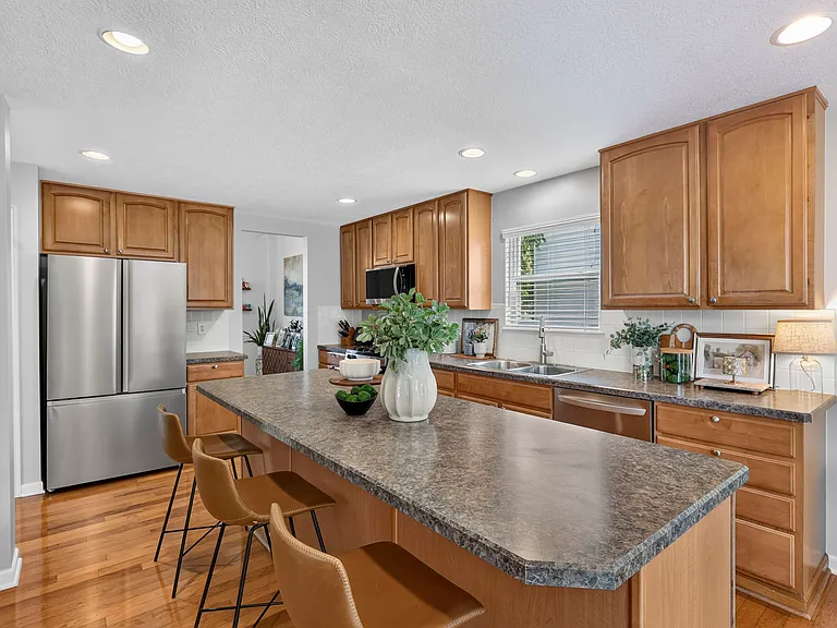 3811 Pine Bank Dr — Photo 15