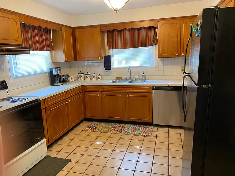 422B W New York Ave — Photo 17