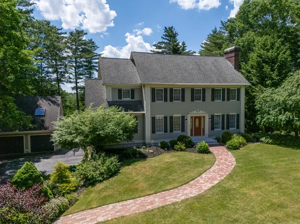 11 Wood Hill Drive, Auburn, NH 03032