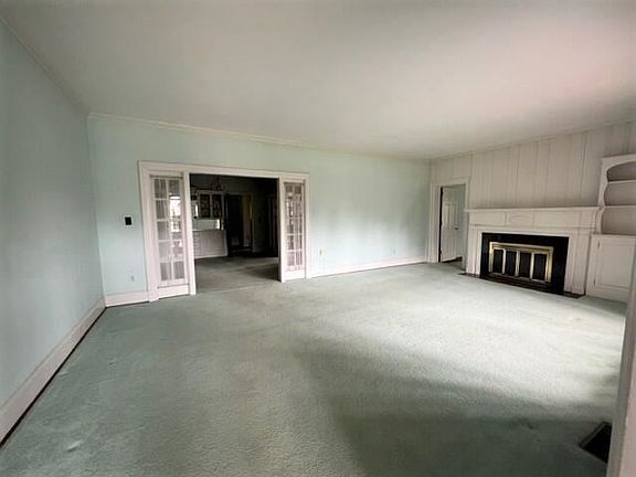 5th image of 925 Prospect Ave