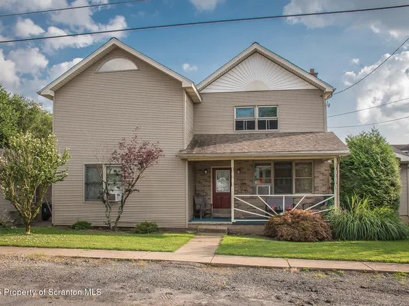 19 Rock St, Pittston, PA 18640