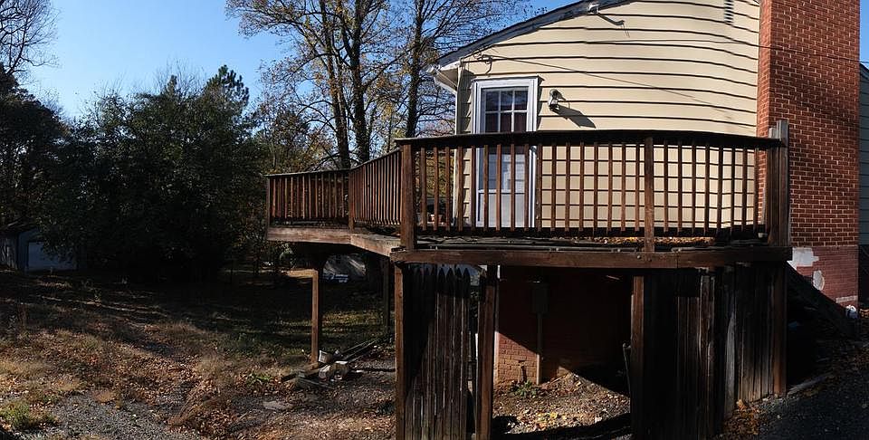 2nd image of 7723 Virginia Ln