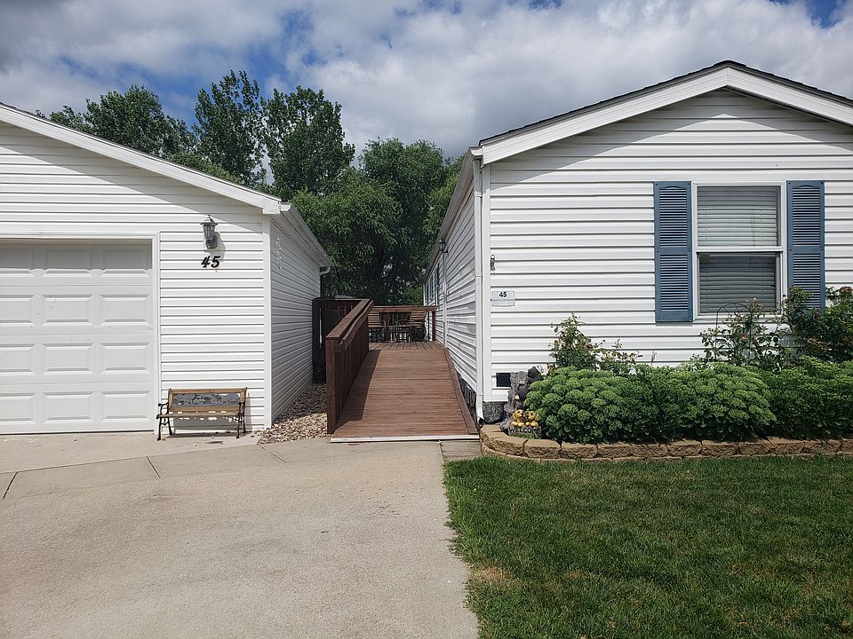 1st image of 45 N Hawthorn Dr