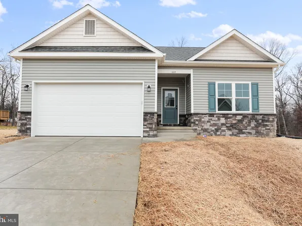 117 Larimar Ln, Inwood, WV 25428