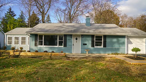 2324 Eastcleft Dr Photo 1