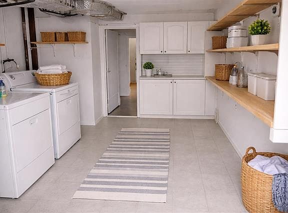 5th image of 84 Suburbia Dr #2
