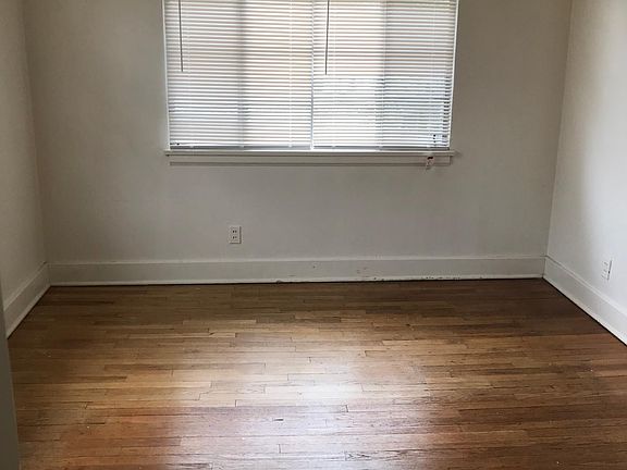 2nd image of 607 W Taft St APT 4