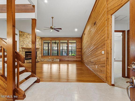 5th image of 11842 COASTAL Lane W