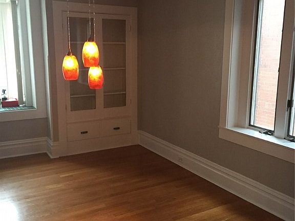 3rd image of 427 Walnut Ave