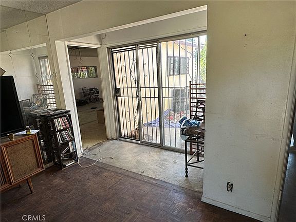 4th image of 1875 W Vine St