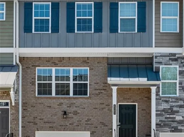 4202 Chatham Ridge Dr, Buford, GA 30518