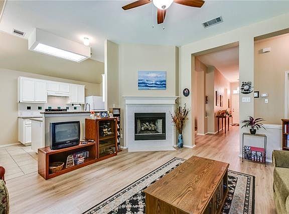 5th image of 4802 San Simeon Dr