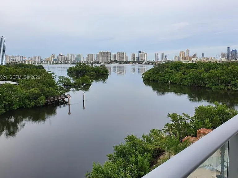 16385 Biscayne Blvd #507 — Photo 14