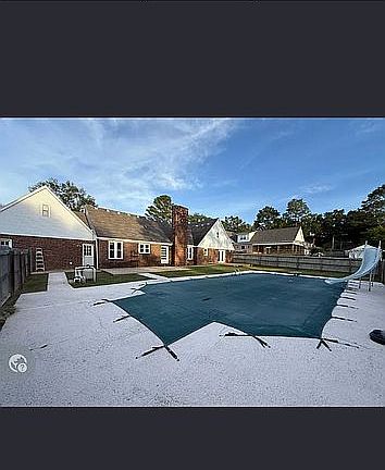 4th image of 2010 Lawndale Dr