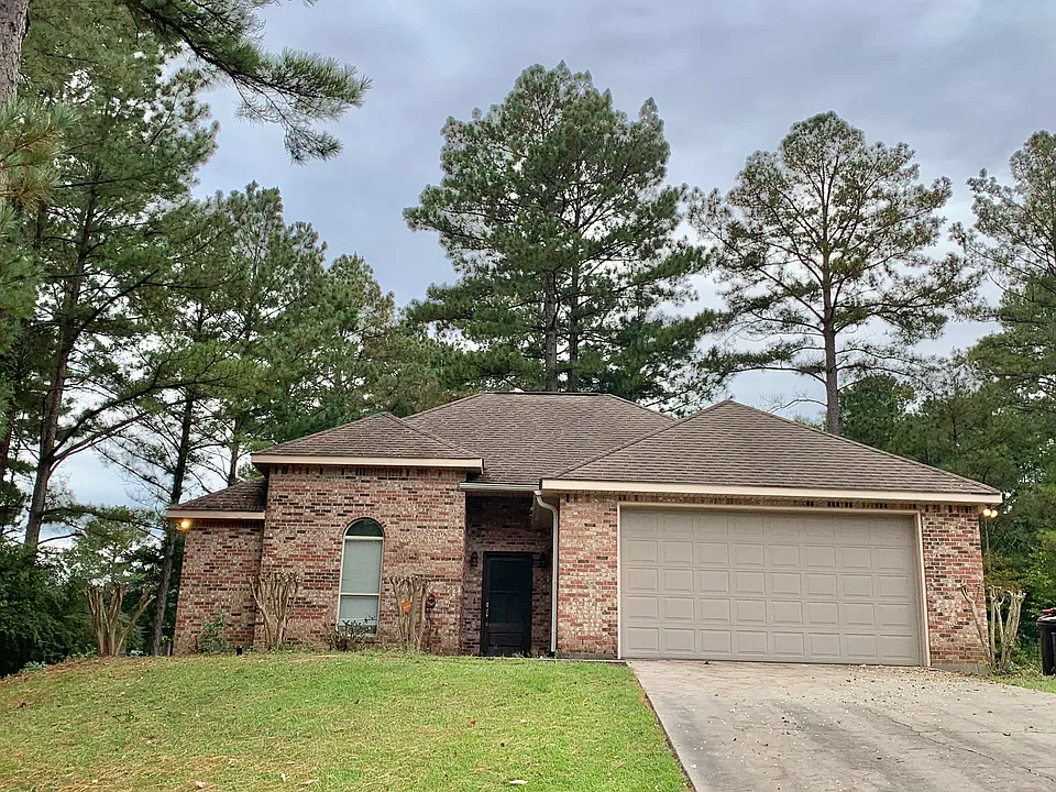 38 Travertine Dr