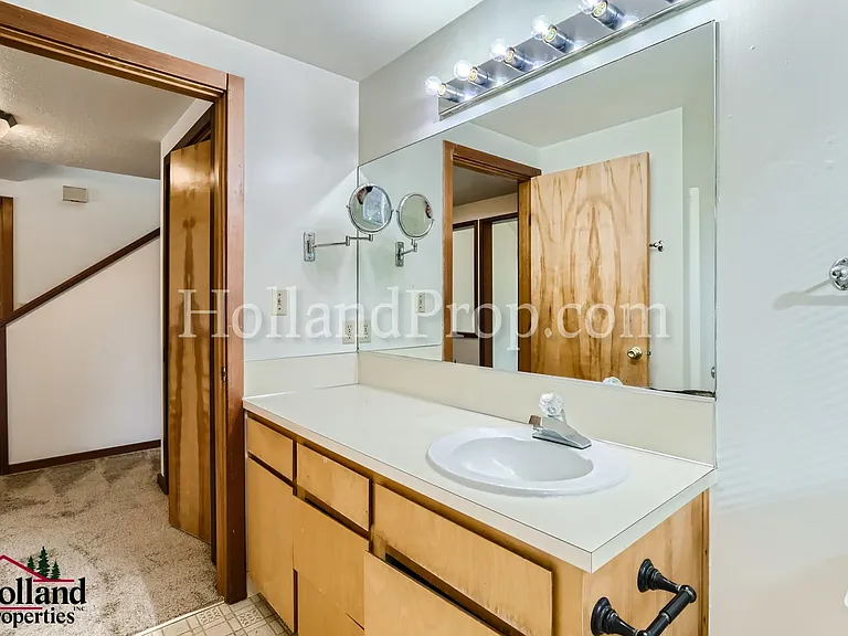 1719 Main St #1 — Photo 15