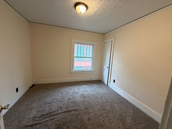 4th image of 725 Cushing St #725