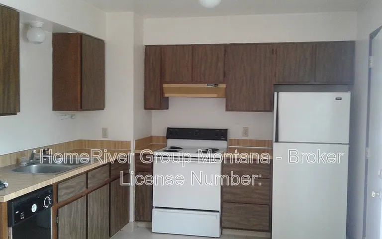 2308 Hillview Ct #1 — Photo 1