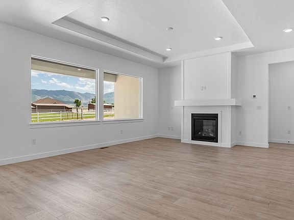 4th image of 4125 N 560th Pkwy W #9