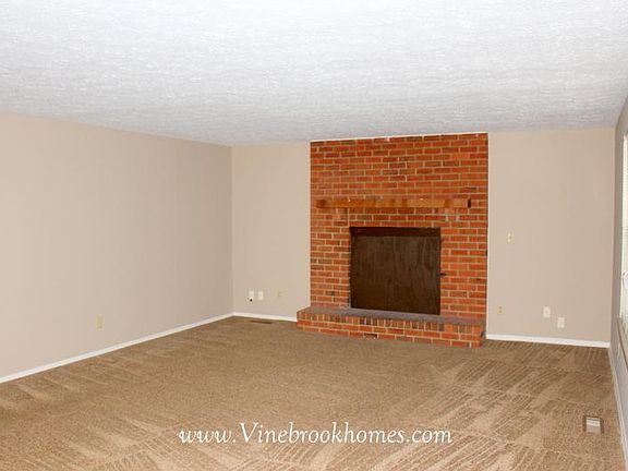 3rd image of 8440 Pinegate Way