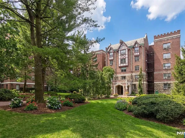 100 Palisade Ave #B51, Englewood, NJ 07631