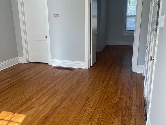 3rd image of 3437 Shenandoah Ave #W