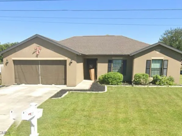 211 NW 4th Pl, Cape Coral, FL 33993