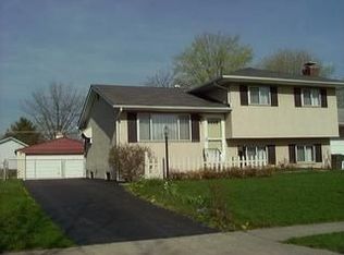 5561 Aqua St, Columbus, OH 43229