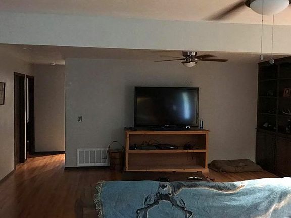 3rd image of 812 Walker Ave