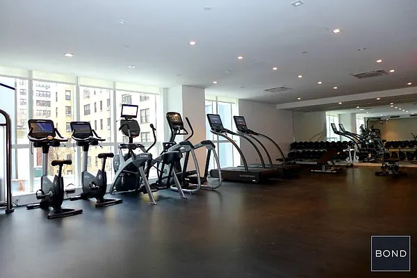 Rented by Bond New York | media 9