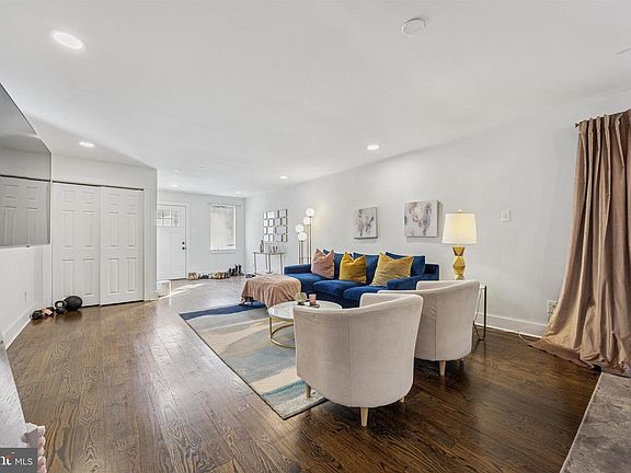4th image of 14 Maple St