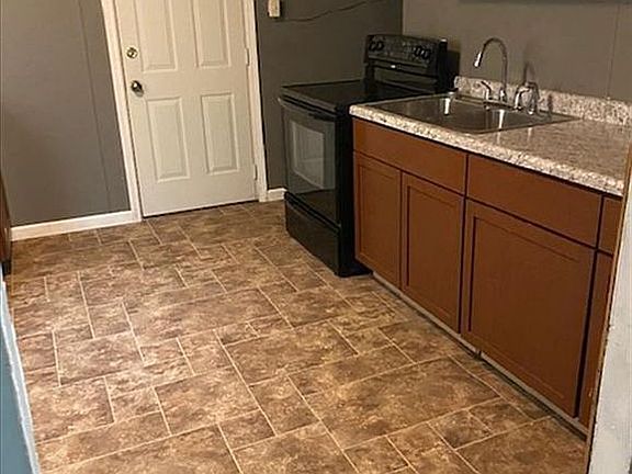 3rd image of 2403-2405 Joan Pl