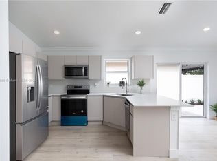 46 Gables Blvd, Fort Lauderdale, FL 33326