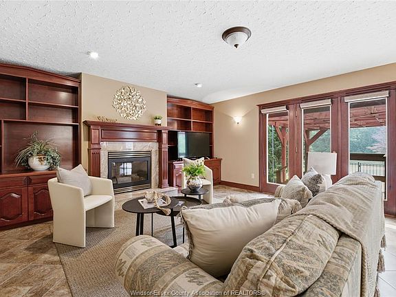 4th image of 2073 Lesperance Rd