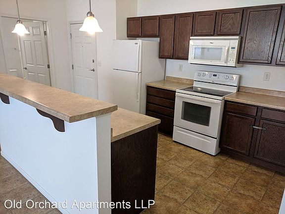 3rd image of 4425 31st Ave S APT 207