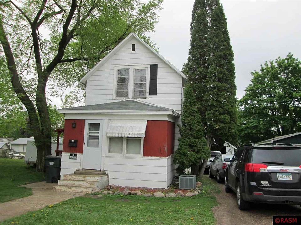 1st image of 1046 1st Ave S