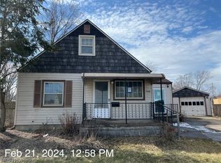 2446 E 37th St, Lorain, OH 44055