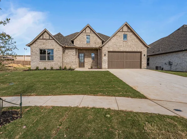 205 Cresta Cir, Keller, TX 76248
