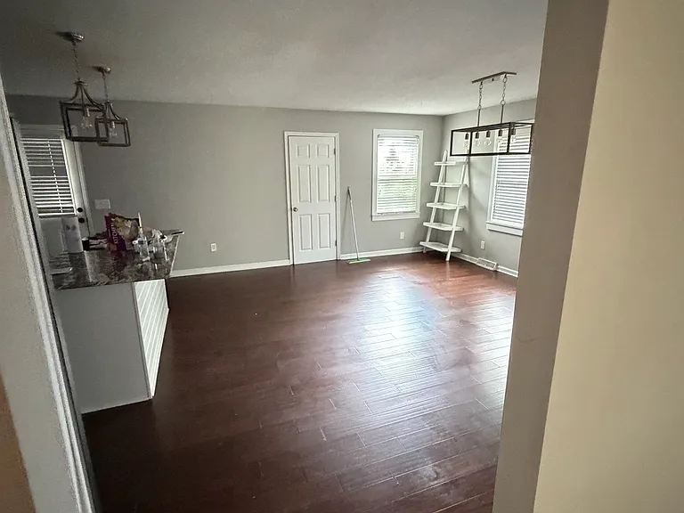 920 Riverview Dr — Photo 11