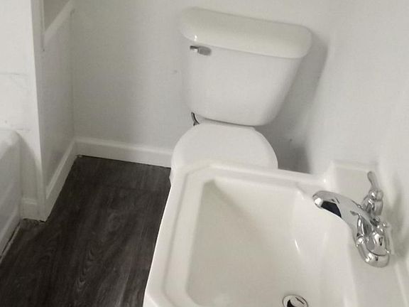 3rd image of 14014 Idarose Ave