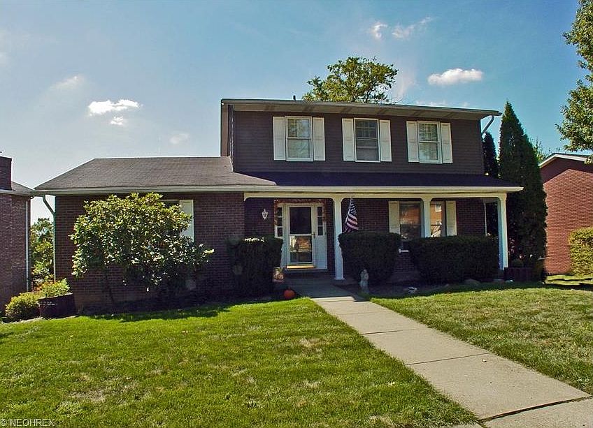1st image of 240 Bell Blvd