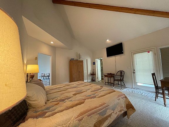 5th image of 35590 Rueppel Ave