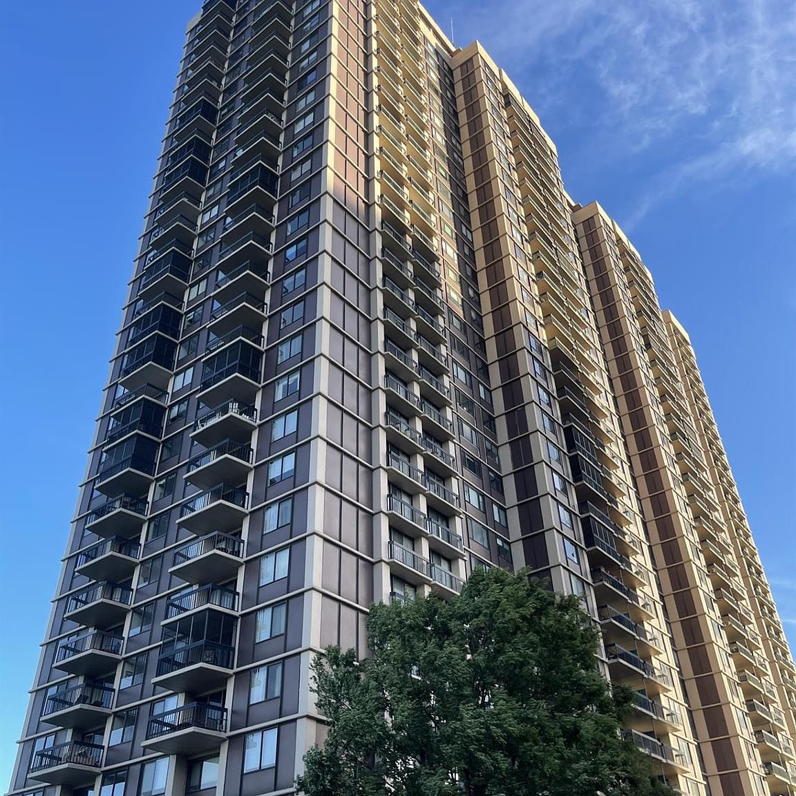 27110 Grand Central Parkway #29S — North Shore Towers and Country Club