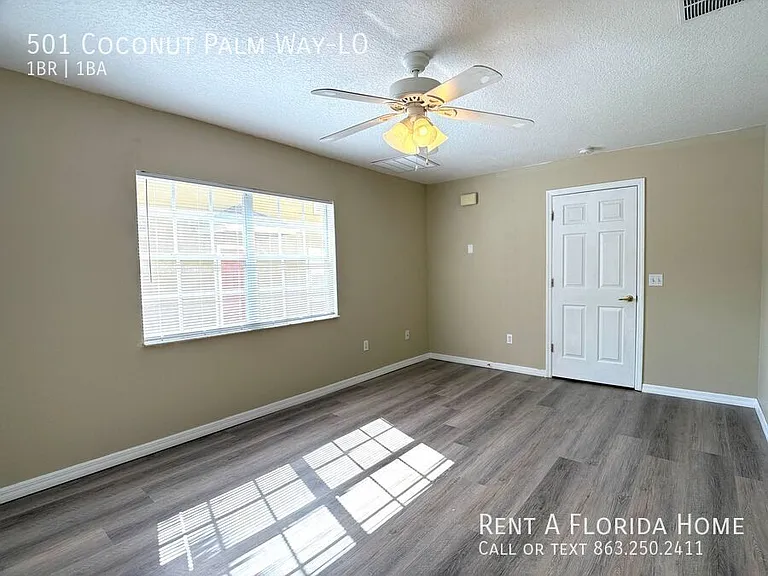 501 Coconut Palm Way — Photo 5