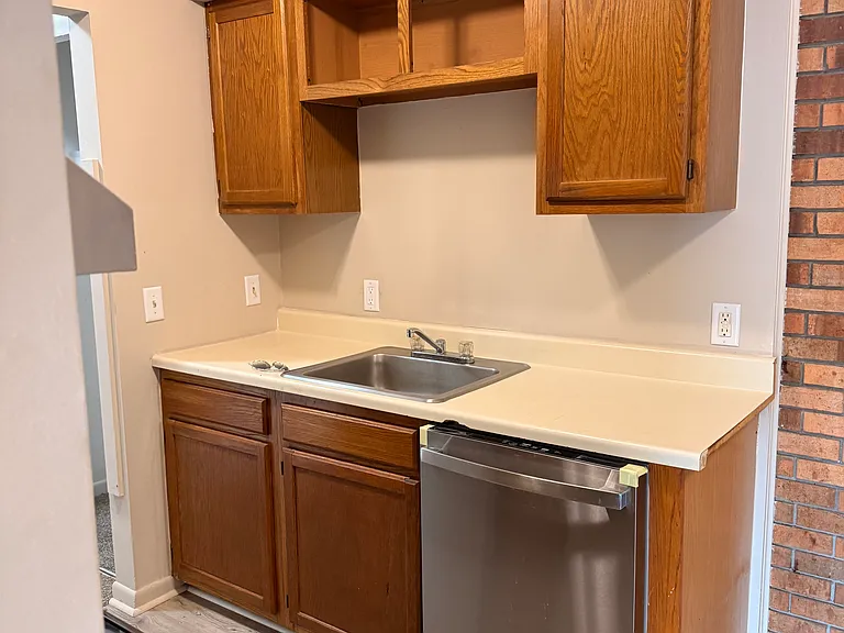 47109 Jefferson Ave #2 — Photo 3